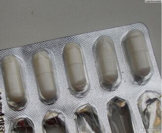 Esta forma de liberación do medicamento Vermixin é conveniente, porque unha cápsula - unha dose